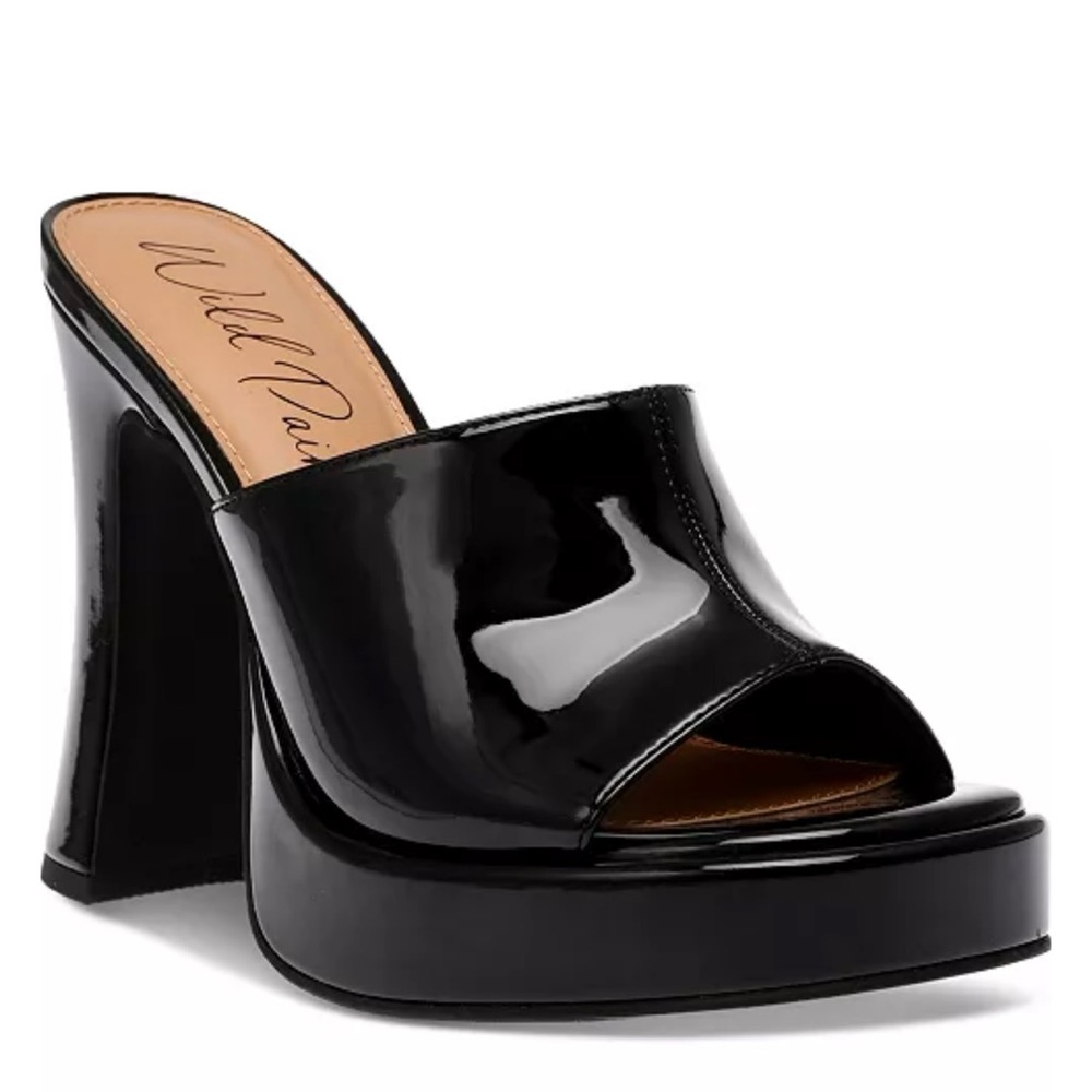 Wild Pair Clohve Platform Slide Black Patent Mules Sz 8.5